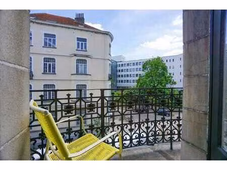 immeuble offrant 3 appartements