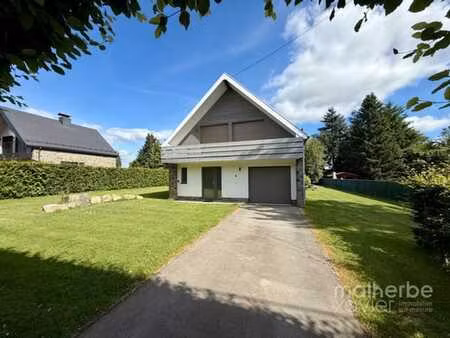 chalet contemporain meublé avec garage et jardin de 1.030 m²