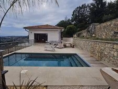 location maison meublé à saint-jeannet (06640) : à louer meublé / 150m² saint-jeannet
