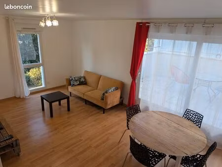 appartement t2 meublé – 55 m² – terrasse 19 m² – parking – joué-lès-tours