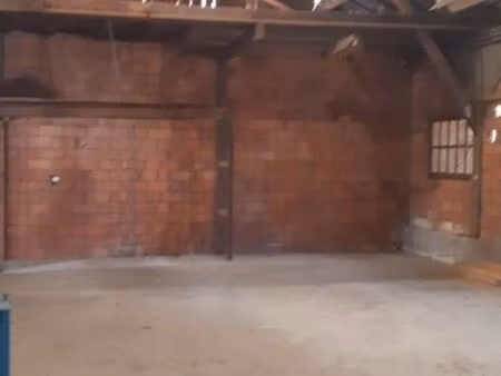 entrepôt / local de stockage 280 m² ou 440m² – idéal artisan