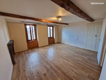 studio 1 pièce 33 m²