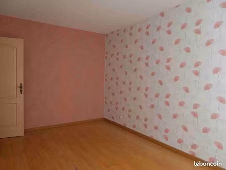 loue t2 centre ville