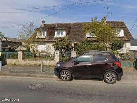 grande maison familiale à louer