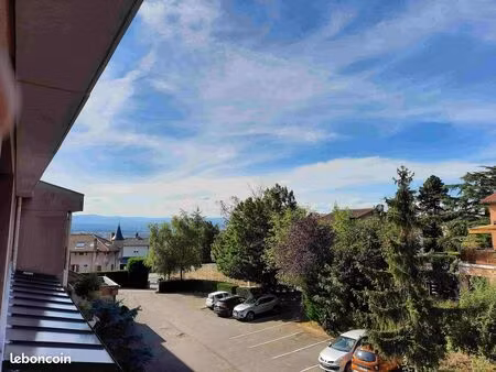 studio meublé de 22 70 m² pour etudiant(e) limonest 69