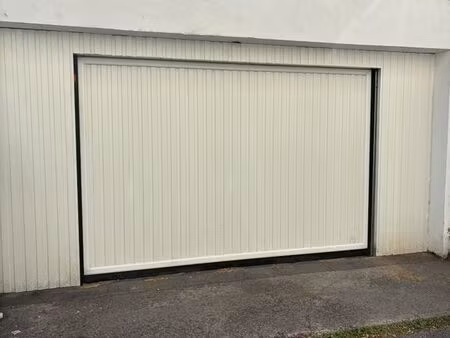 garages a louer