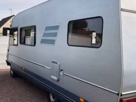 recherche terrain ou abri pour gardiennage  stationnement d'un camping car