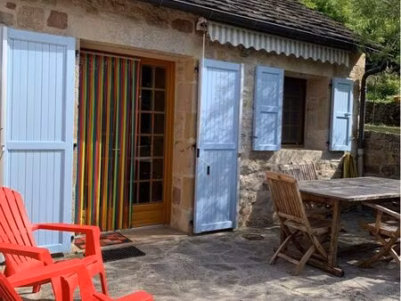 maison chalet dans village st saturnin proche a75