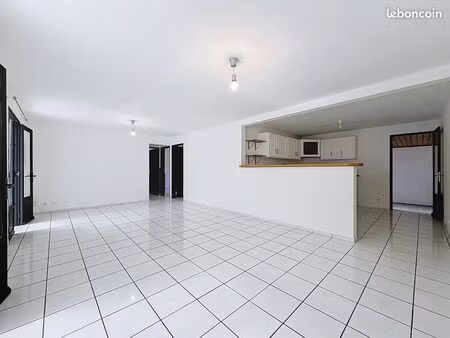 villa 4 pièces 101 m²