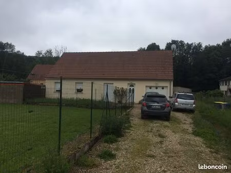 maison villeneuve s/ yonne  3 chambres