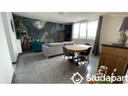chambre 1 pièce 9 m²