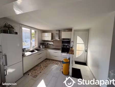 chambre 1 pièce 9 m²