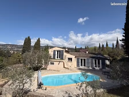 villa 5 pièces 140 m2 hyper calme peymeinade