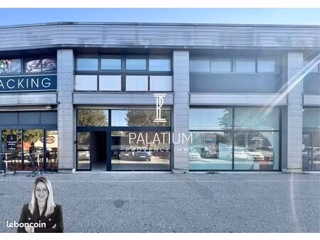 local 100 m² salon-de-provence
