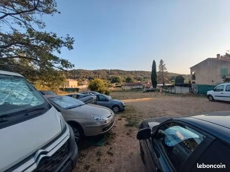 gardiennage parking emplacement