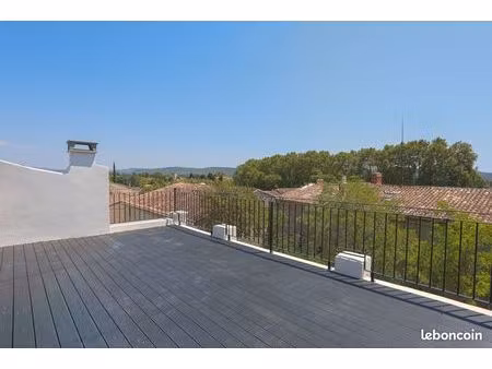 t3 duplex rénové avec toit terrasse – centre-ville - clim – fibre - dpe b