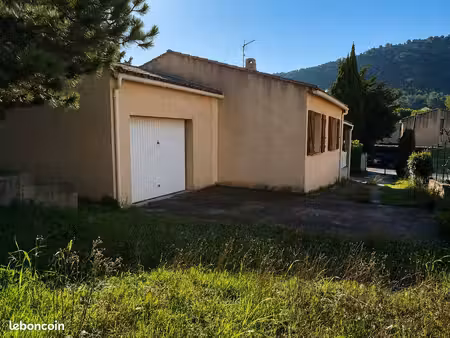 maison de plain-pied avec mezzanine et garage à vendre à la penne sur huveaune