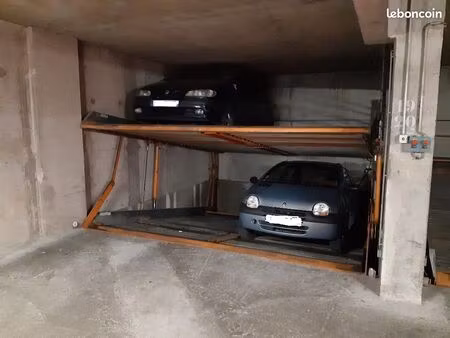 place de parking plateforme