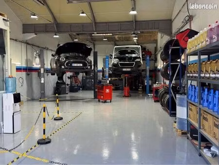 garage mécanique entièrement équipé – 140 m² – fort potentiel