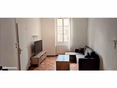 studio cours julien 35m²