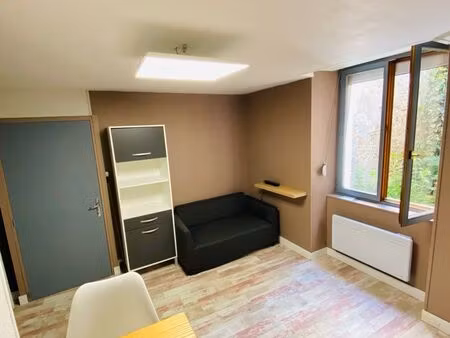 f2 meuble