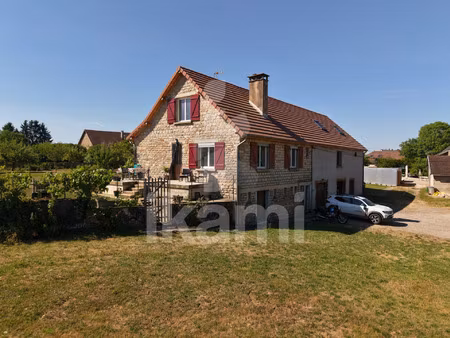 maison en pierre de 127 m2  annexes aménageables 250 m2   ga