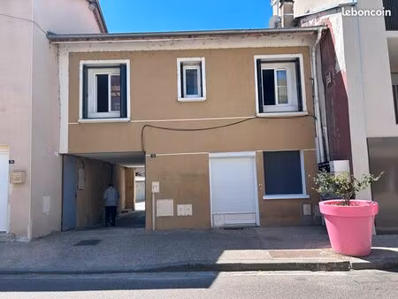 maison de ville a vendre feyzin