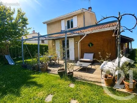 maison 5 pièces 108 m²