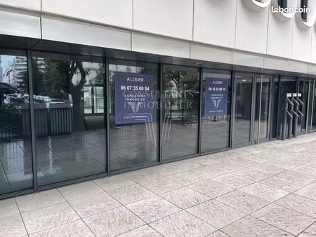local commercial 109 m² paris 15ème