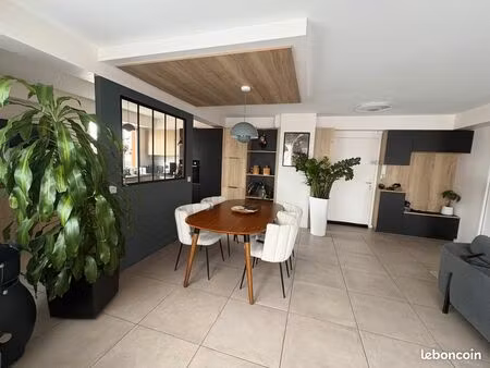 appartement type t5 spacieux et lumineux avec terrasse et balcon