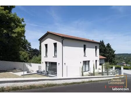 maison 6 pièces 147 m²