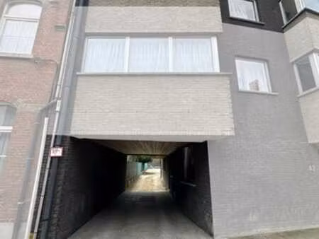 appartement spacieux de 2 chambres avec terrasse