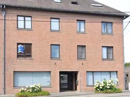 agréable appartement dans le centre de sint-denijs