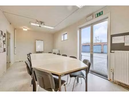 lokeren : bureau de 104 m² près du parc et de la gare!