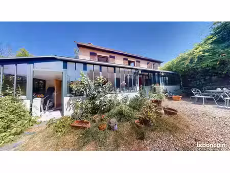 maison 7 pièces 210 m²