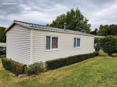 mobil home à vendre accès direct au lac saint etienne cantales