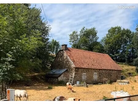 batisse du 17e à vendre