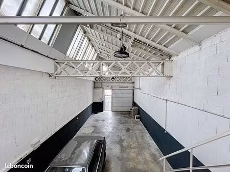 local d'activité 115 m²
