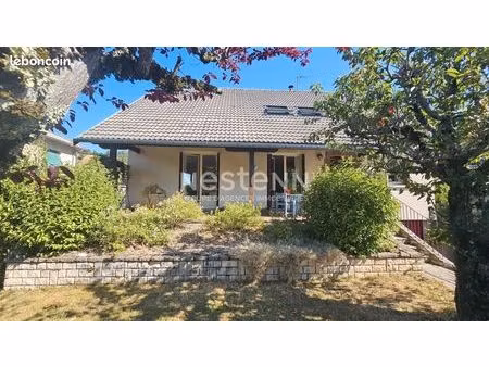 maison 7 pièces 150 m²