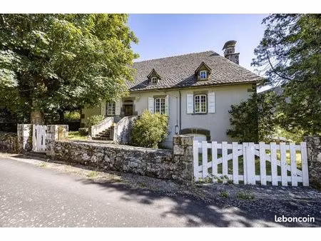 maison 7 pièces 193 m²