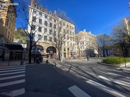 fonds de commerce alimentation 142 m²