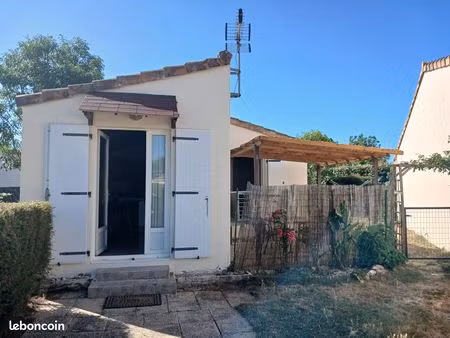 maison à la jarne