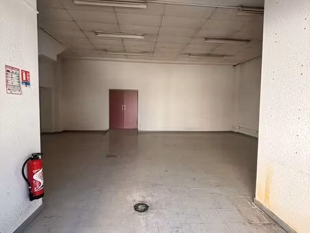 local stockage 120 m2 marnay centre