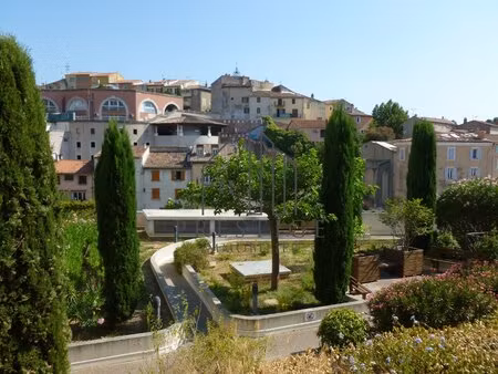 studio lumineux avec ascenseur – résidence les berges de l'huveaune