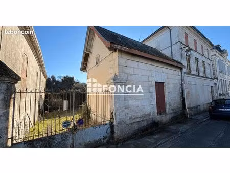 à réinventer – maison de caractère de 280 m² à chenac-saint-seurin-d'uzet