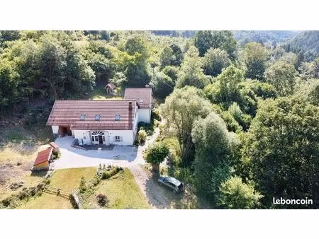 ferme 7 pièces 250 m²