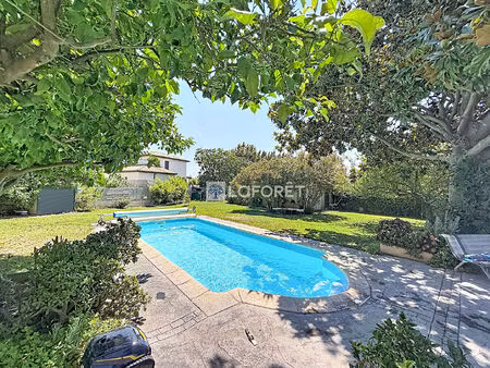 bompas  villa avec piscine  environnement calme  dépendance