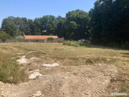terrain à vendre