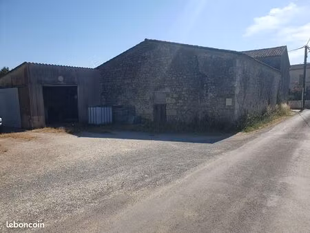 bâtiment 105 000