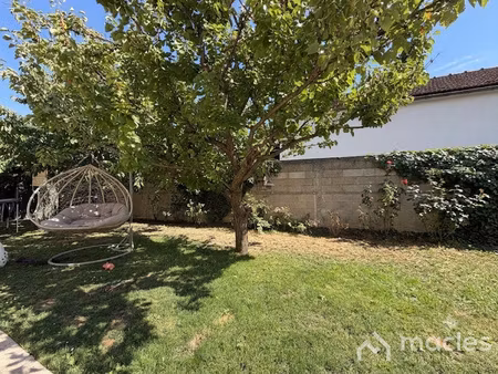 maison rénovée 3 chambres avec jardin et parking à 7 min du